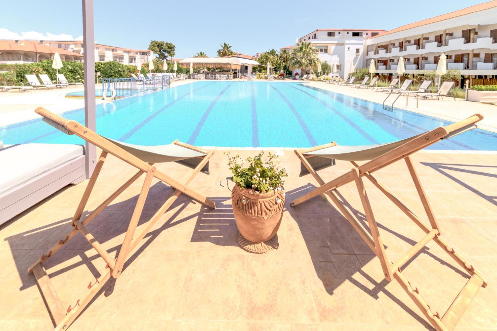 Hotel Tresor Sousouras Hanioti Zewnętrze zdjęcie