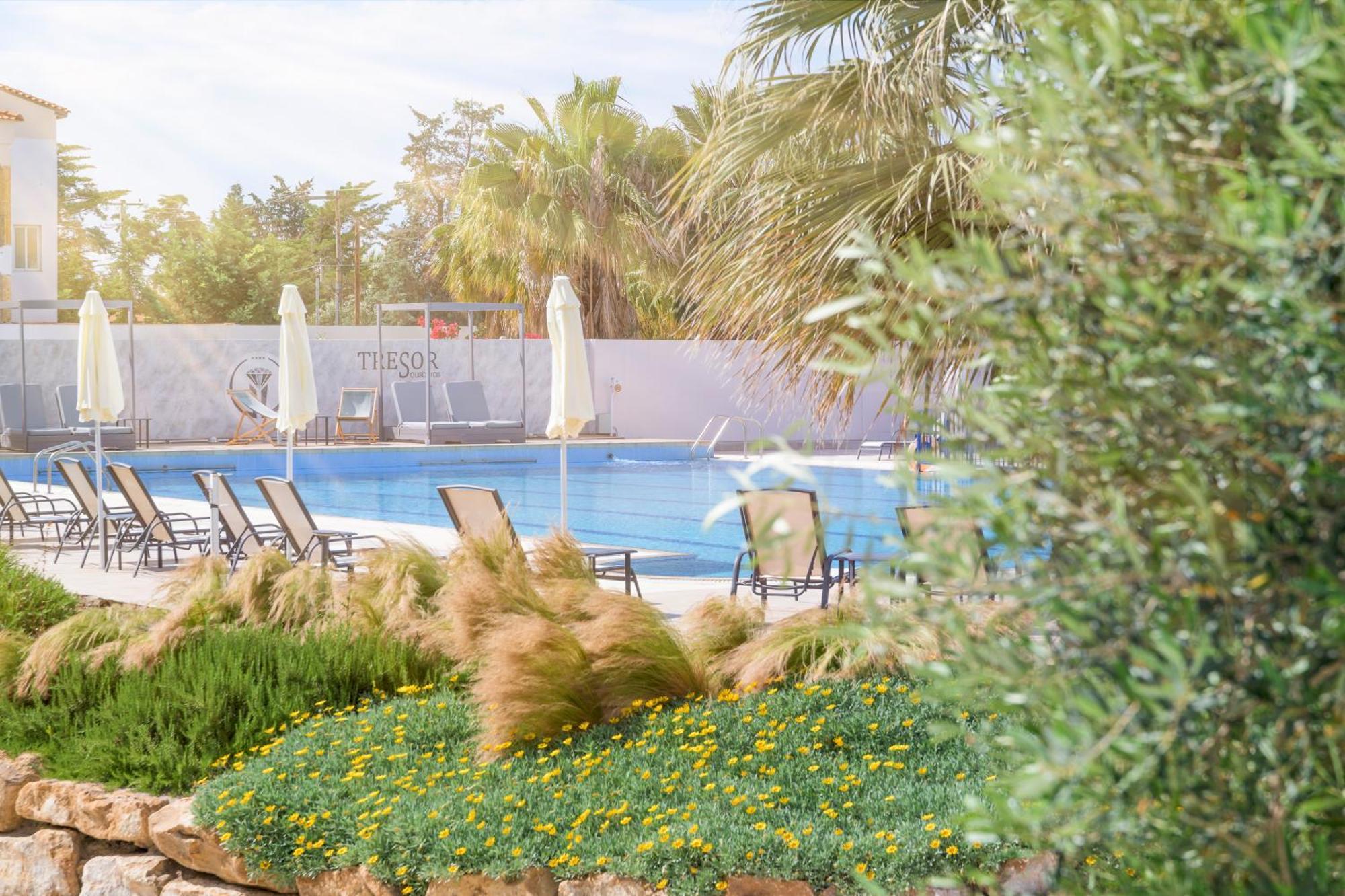 Hotel Tresor Sousouras Hanioti Zewnętrze zdjęcie