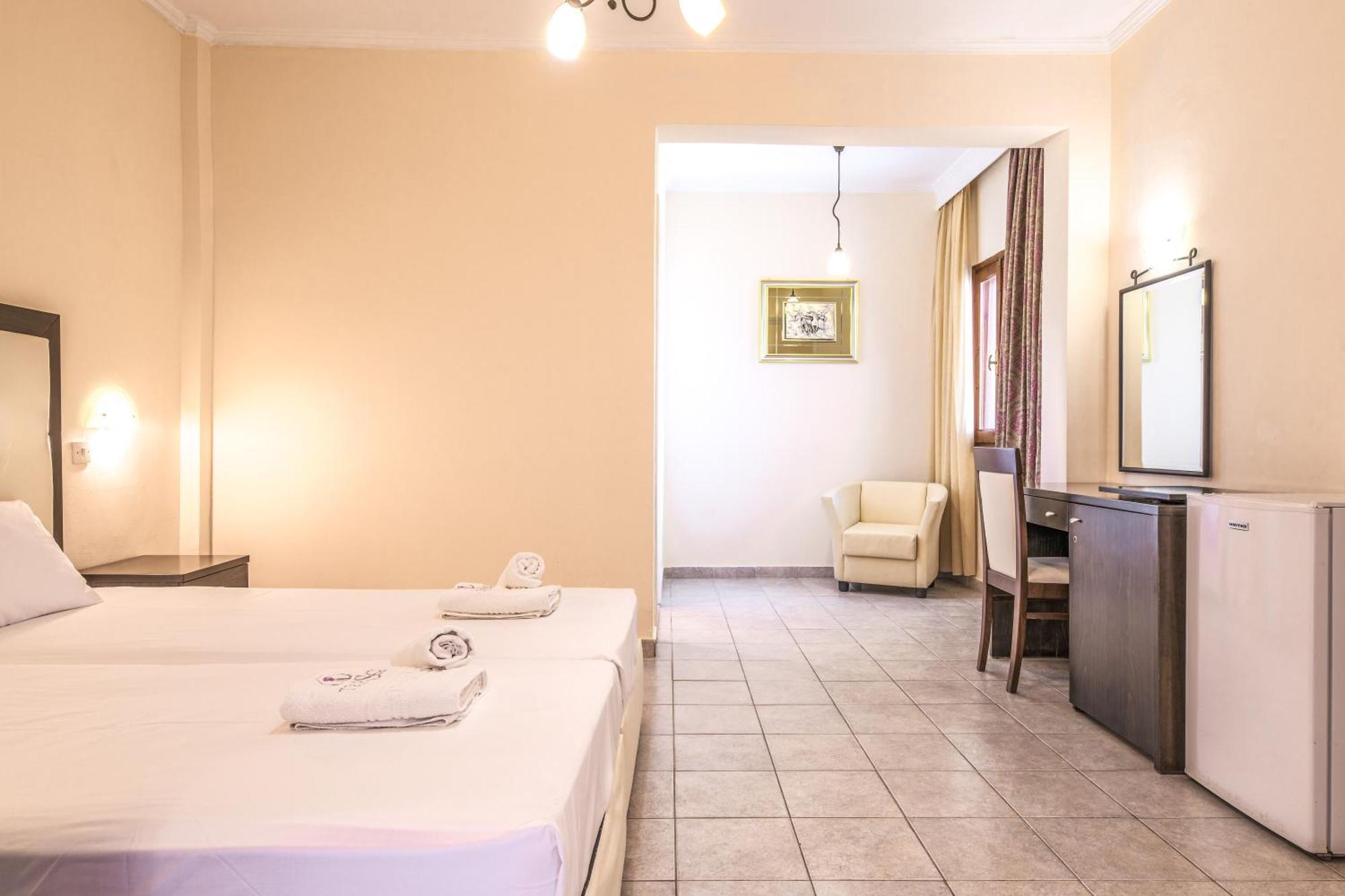Hotel Tresor Sousouras Hanioti Zewnętrze zdjęcie