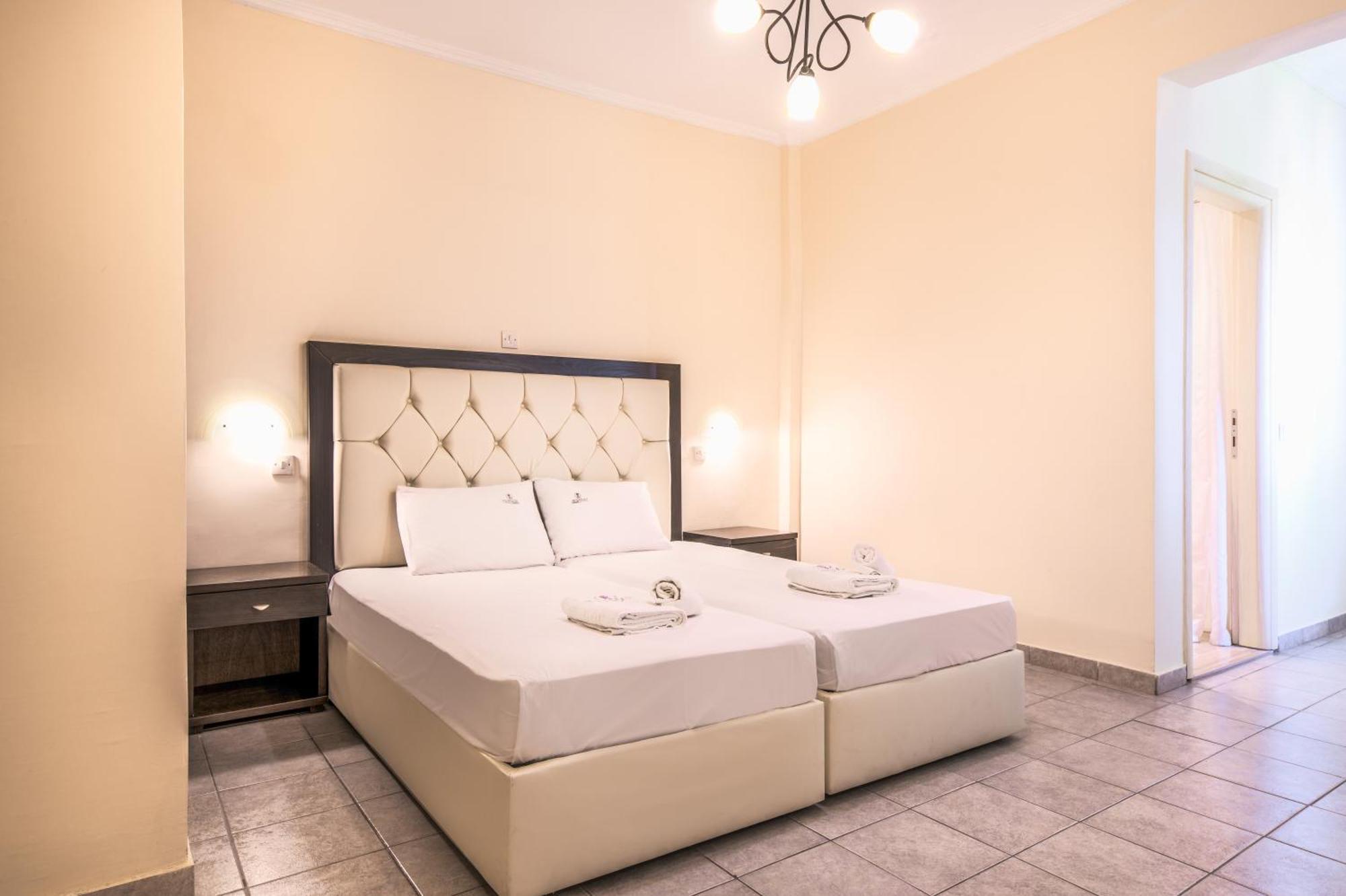 Hotel Tresor Sousouras Hanioti Zewnętrze zdjęcie